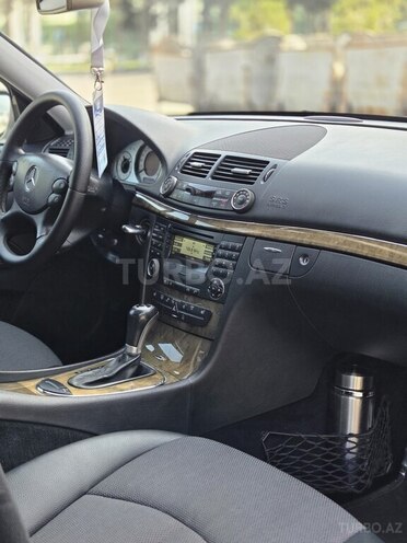 Mercedes E 220 2006, 293,000 km - 2.2 l - Bakı