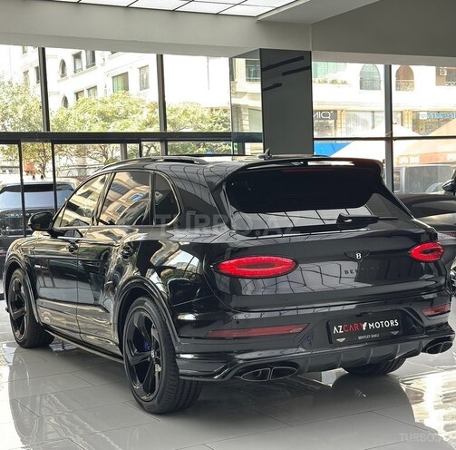 Bentley Bentayga 2025, 13,284 km - 4.0 l - Bakı