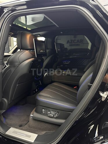 Bentley Bentayga 2025, 13,284 km - 4.0 l - Bakı