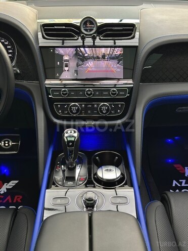 Bentley Bentayga 2025, 13,284 km - 4.0 l - Bakı