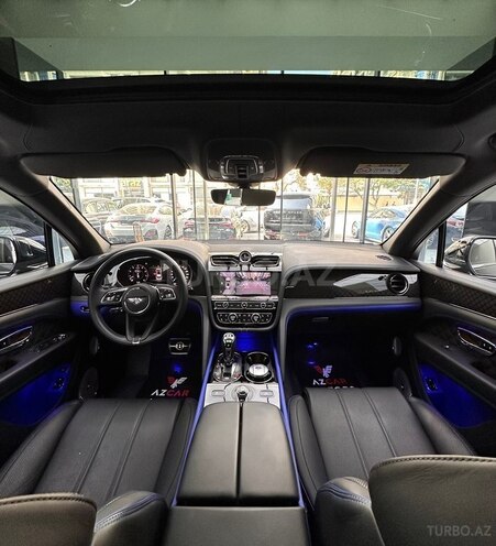 Bentley Bentayga 2025, 13,284 km - 4.0 l - Bakı