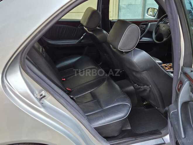 Mercedes E 240 2000, 290,000 km - 2.4 л - Bakı