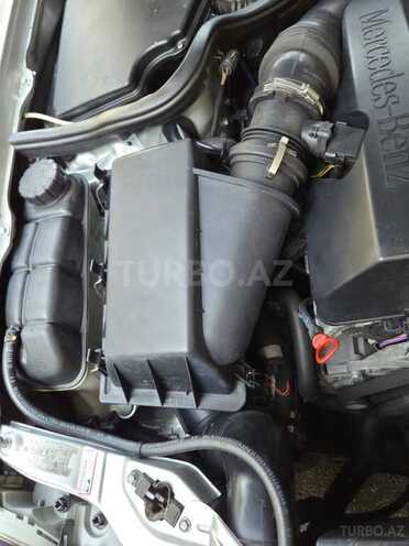 Mercedes E 240 2000, 290,000 km - 2.4 л - Bakı