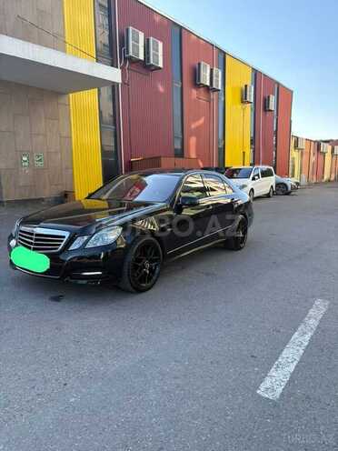 Mercedes E 250 2010, 289,000 km - 2.1 л - Bakı
