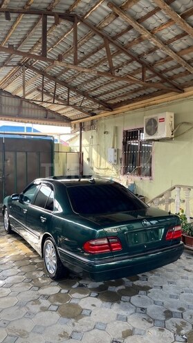 Mercedes E 240 1999, 430,008 km - 2.4 л - Bakı