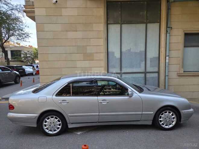 Mercedes E 220 2000, 440,000 km - 2.2 l - Bakı
