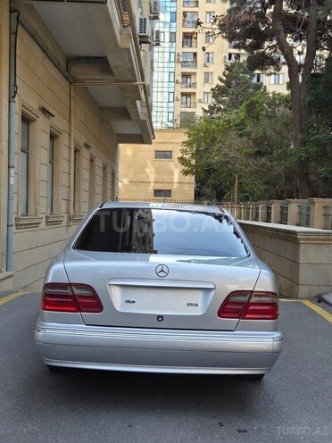 Mercedes E 220 2000, 440,000 km - 2.2 l - Bakı