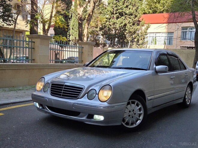 Mercedes E 220 2000, 440,000 km - 2.2 l - Bakı