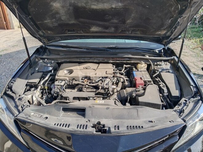 Toyota Camry 2017, 100,000 km - 2.5 l - Yevlax