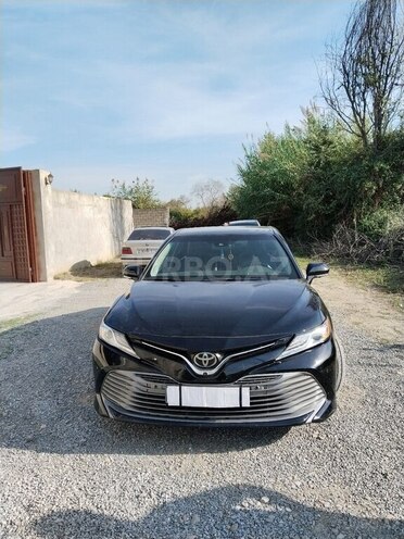 Toyota Camry 2017, 100,000 km - 2.5 l - Yevlax