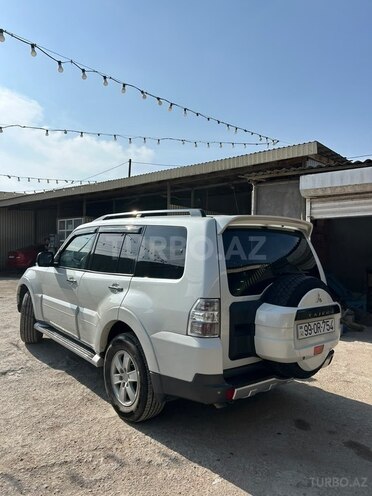 Mitsubishi Pajero 2008, 187,000 km - 3.0 l - Bakı