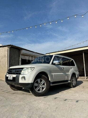 Mitsubishi Pajero 2008, 187,000 km - 3.0 l - Bakı