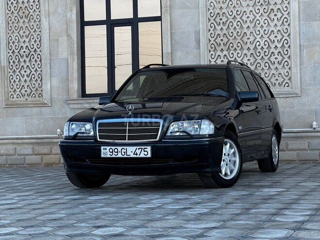 Mercedes C 220 2000, 261,000 km - 2.2 l - Saatlı
