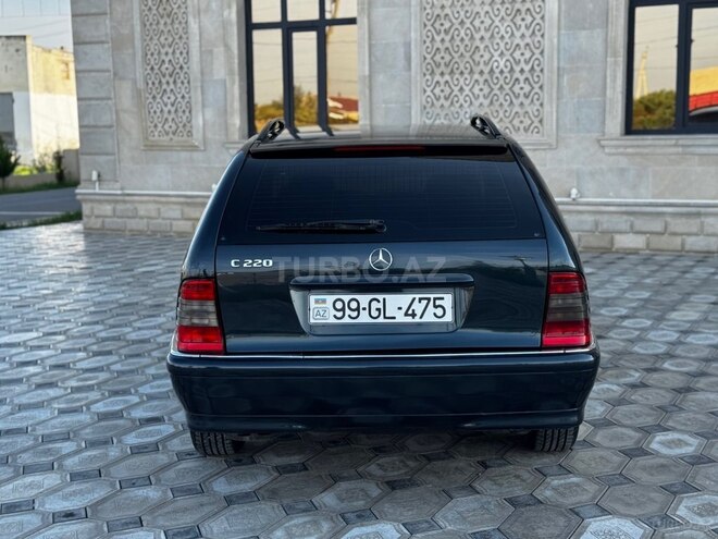Mercedes C 220 2000, 261,000 km - 2.2 l - Saatlı
