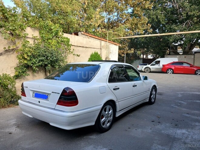 Mercedes C 180 1999, 326,468 km - 1.8 l - Bakı
