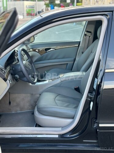Mercedes E 240 2002, 325,575 km - 2.6 л - Bakı