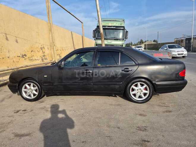 Mercedes E 220 1997, 295,000 km - 2.2 л - Bakı