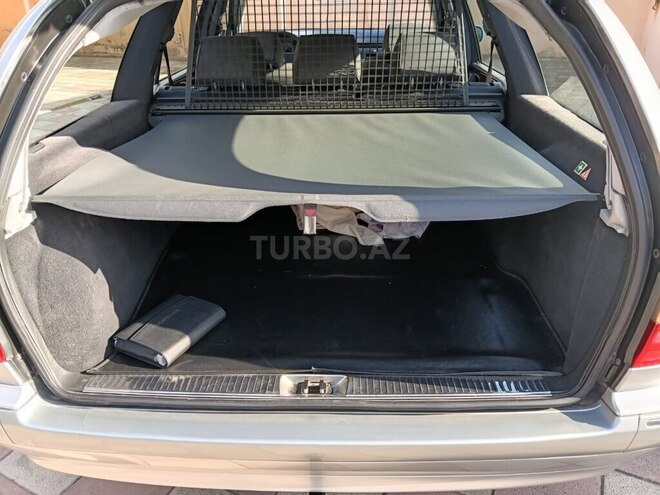 Mercedes E 220 2002, 394,000 km - 2.2 l - Bakı