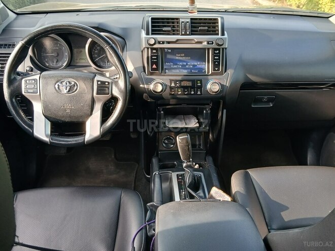 Toyota Land Cruiser Prado 2014, 29,000 km - 2.7 l - Bakı