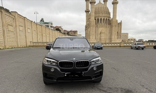 BMW X5 2017, 128,000 km - 2.0 l - Bakı