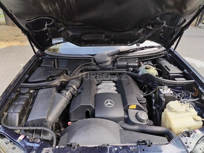 Mercedes E 240 1998, 250,000 km - 2.4 l - Bakı