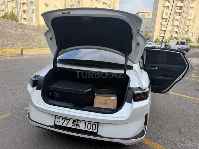Changan Qiyuan A05 2025, 64,000 km - 1.5 л - Bakı