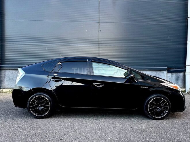 Toyota Prius 2015, 246,000 km - 1.8 л - Bakı