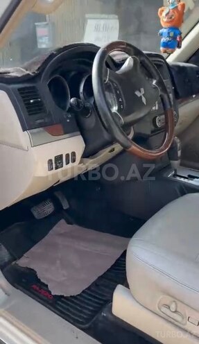 Mitsubishi Pajero 2008, 187,000 km - 3.0 l - Bakı