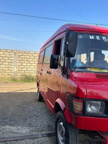 Mercedes 208 D 1990, 398,000 km - 2.5 l - Cəlilabad