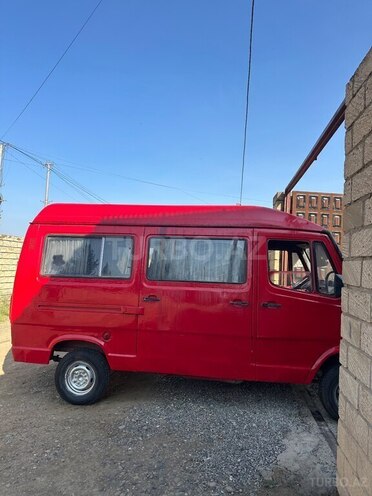 Mercedes 208 D 1990, 398,000 km - 2.5 l - Cəlilabad