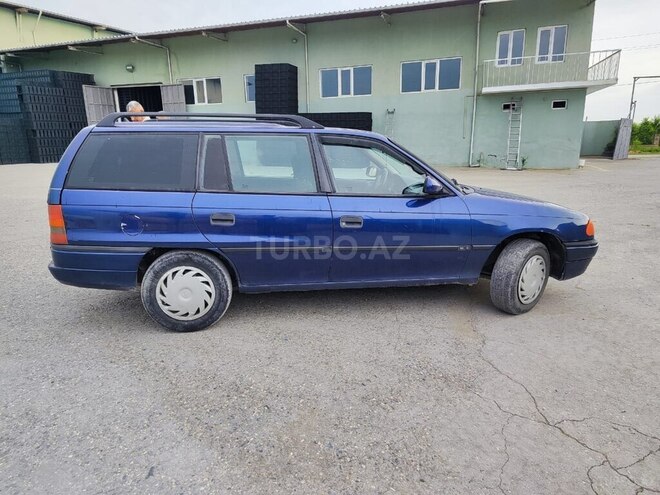 Opel Astra 1995, 385,425 km - 1.6 л - Xaçmaz
