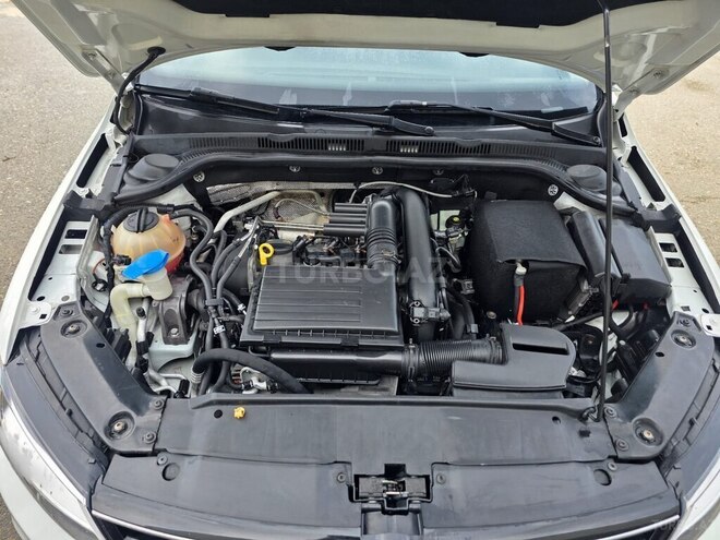 Volkswagen Jetta 2017, 168,981 km - 1.4 l - Bakı