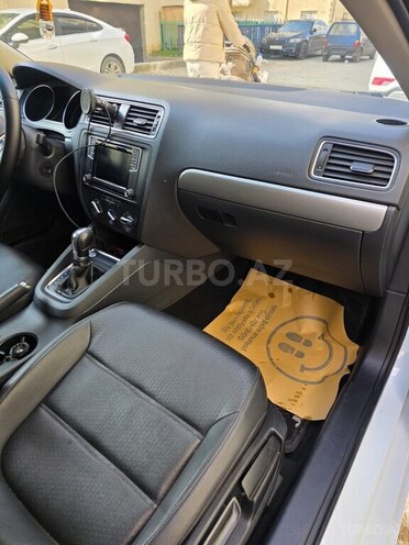 Volkswagen Jetta 2017, 168,981 km - 1.4 l - Bakı