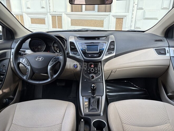 Hyundai Elantra 2015, 156,000 km - 1.8 l - Bakı