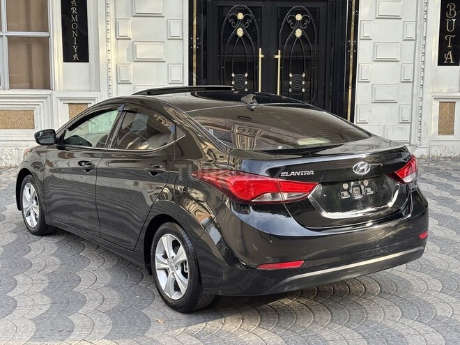 Hyundai Elantra 2015, 156,000 km - 1.8 l - Bakı