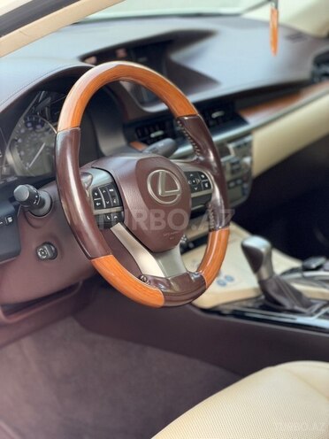 Lexus ES 300h 2016, 195,000 km - 2.5 l - Bakı