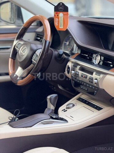 Lexus ES 300h 2016, 195,000 km - 2.5 l - Bakı