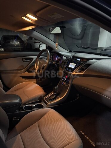 Hyundai Elantra 2015, 185,000 km - 1.8 l - Bakı