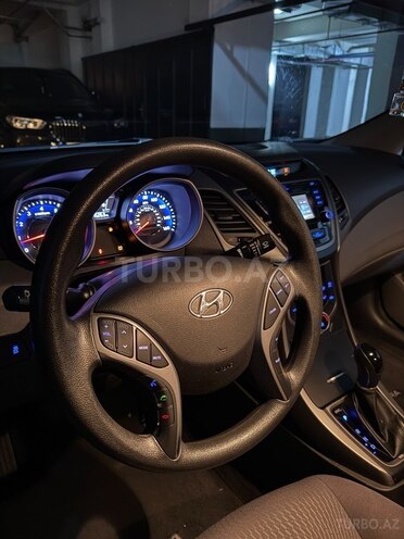 Hyundai Elantra 2015, 185,000 km - 1.8 l - Bakı