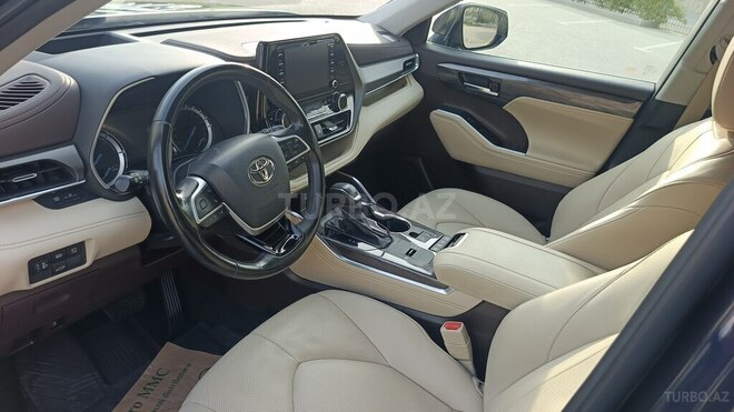 Toyota Highlander 2022, 23,500 km - 2.5 l - Bakı