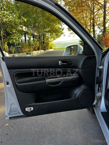 Volkswagen Golf 2003, 310,505 km - 2.0 l - Şamaxı