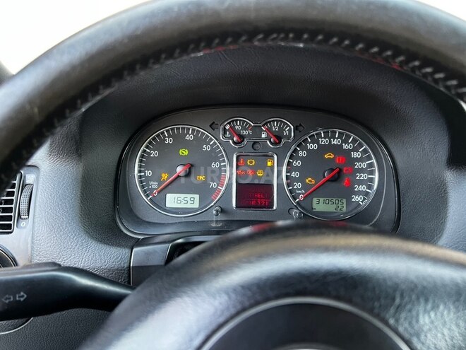 Volkswagen Golf 2003, 310,505 km - 2.0 l - Şamaxı
