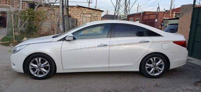 Hyundai Sonata 2011, 329,500 km - 2.0 l - Bakı