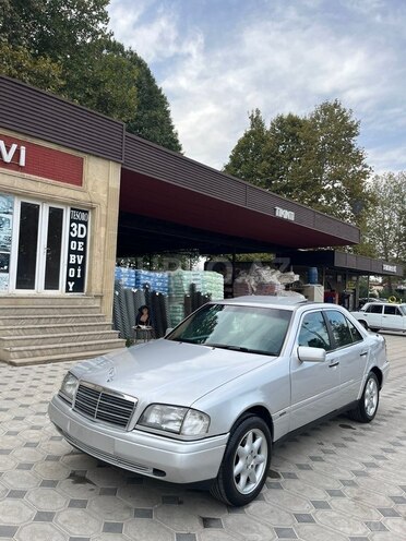 Mercedes C 180 1995, 399,000 km - 1.8 l - Qazax
