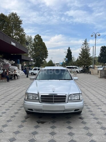 Mercedes C 180 1995, 399,000 km - 1.8 l - Qazax