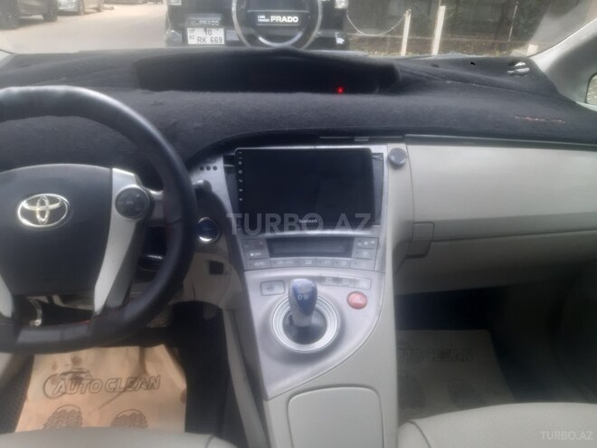 Toyota Prius 2014, 300,000 km - 1.8 л - Bakı