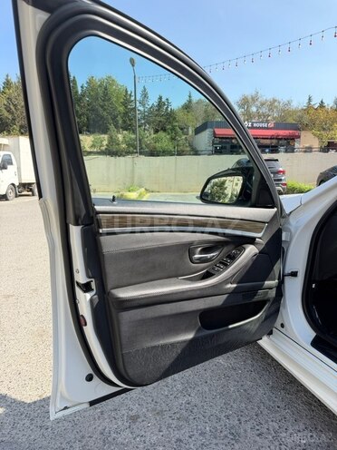 BMW 528 2013, 290,000 km - 2.0 l - Bakı