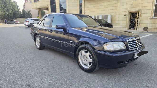 Mercedes C 200 1999, 333,000 km - 2.0 л - Bakı
