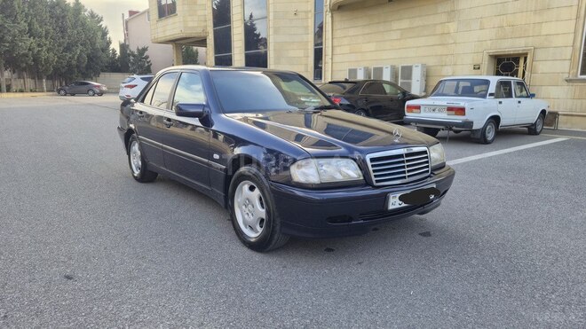 Mercedes C 200 1999, 333,000 km - 2.0 л - Bakı