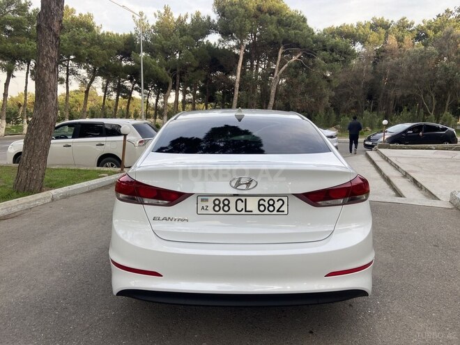 Hyundai Elantra 2018, 145,000 km - 2.0 л - Bakı